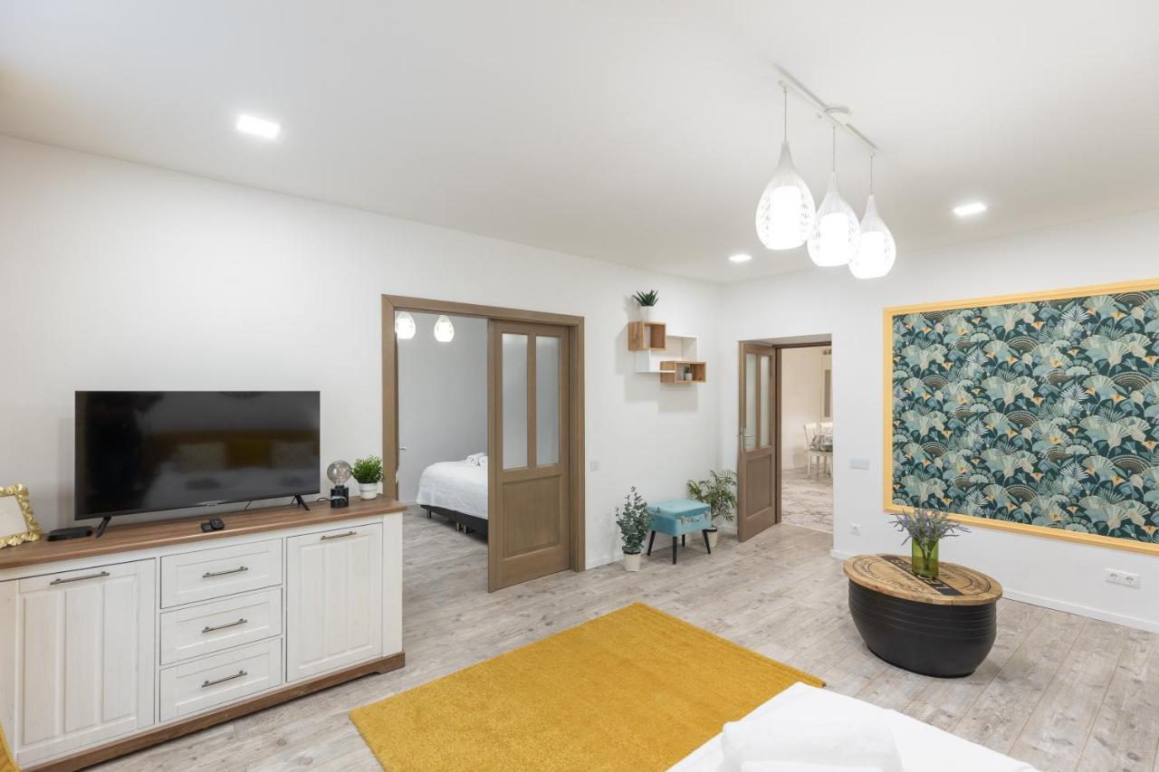 Riverside Luxury Apartment Budapest